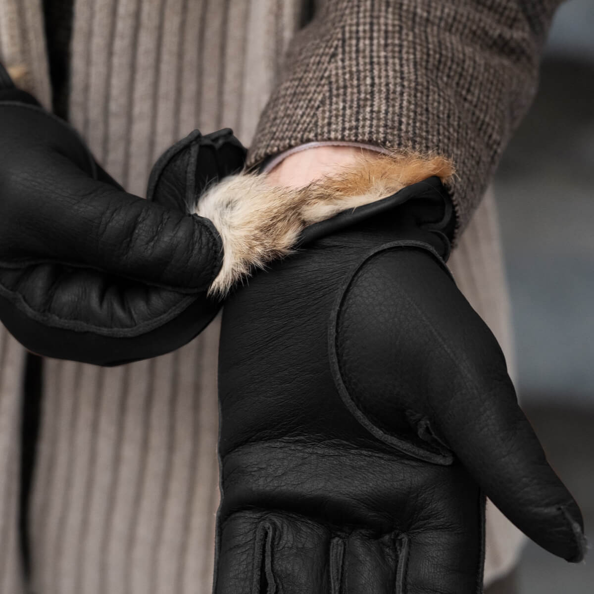 Black Leather Gloves - American Deerskin - Rabbit Fur Lining Fratelli Orsini Black Leather Gloves - American Deerskin - Rabbit Fur Lining Fratelli Orsini