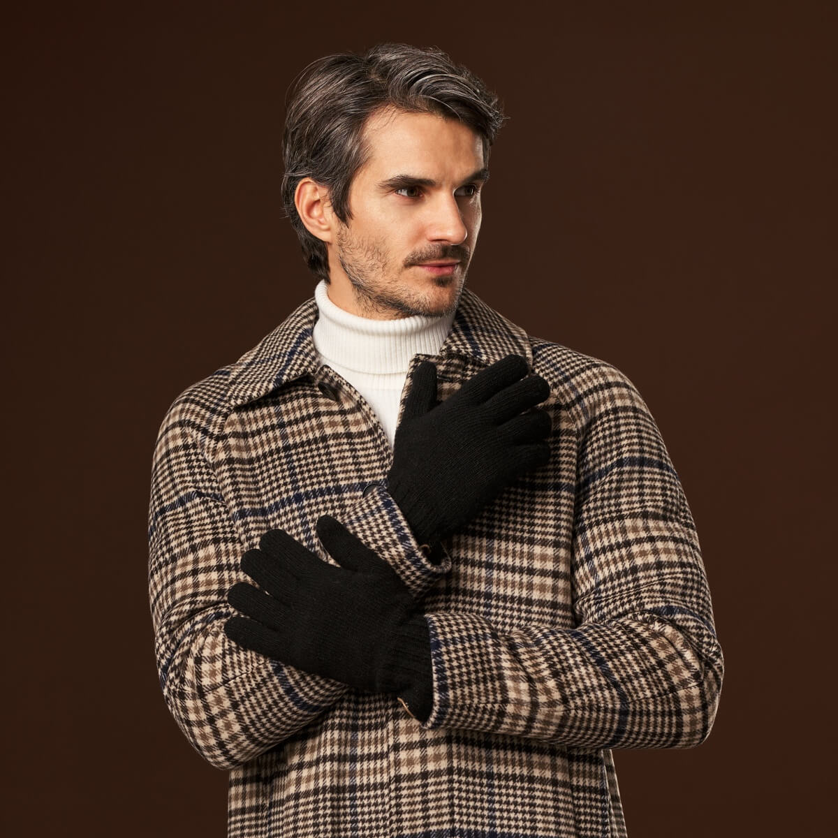Luciano (black) - Handmade Italian knitted wool gloves with luxurious cashmere lining - Fratelli Orsini - Luxury Leather Gloves - Handmade in Italy - 4