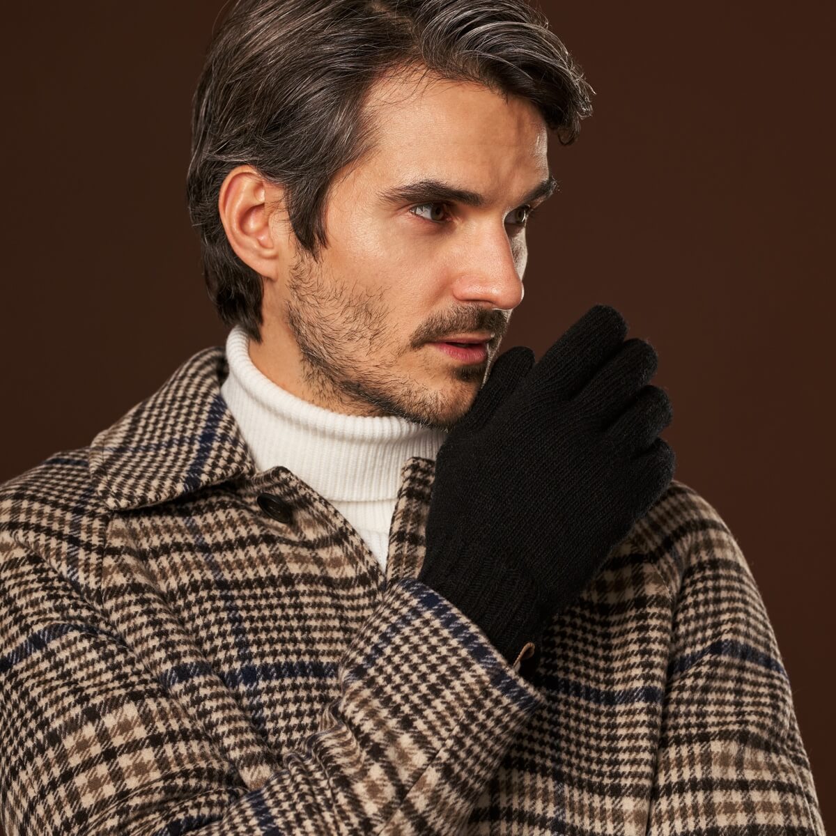 Luciano (black) - Handmade Italian knitted wool gloves with luxurious cashmere lining - Fratelli Orsini - Luxury Leather Gloves - Handmade in Italy - 6
