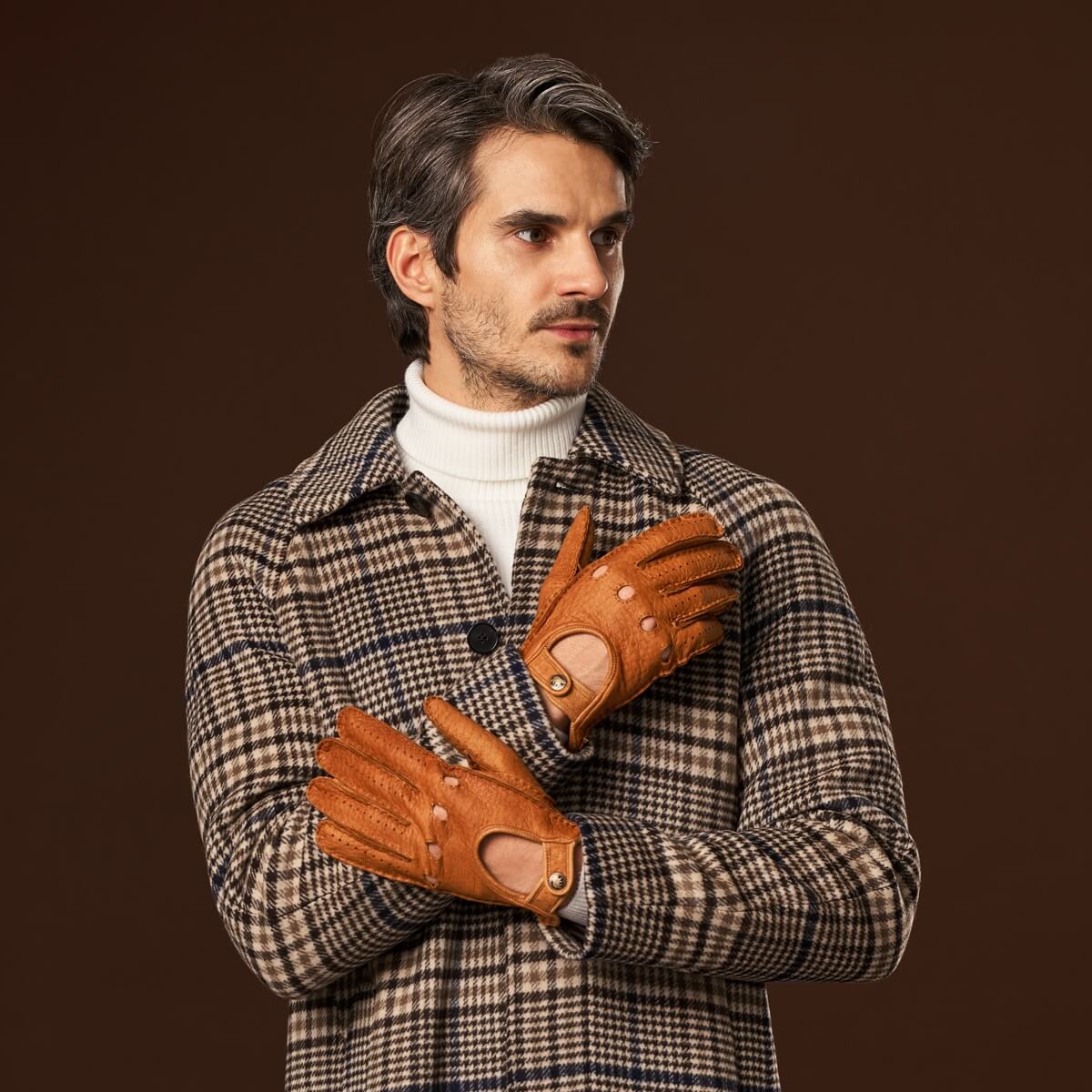Marcello (brown) – Luxurious Italian peccary driving gloves - Fratelli Orsini - Luxury Leather Gloves - Handmade in Italy - 4