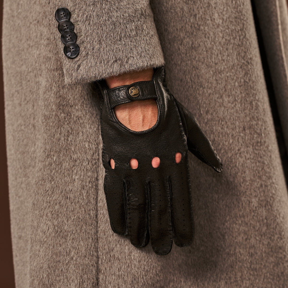Marcello (black) – Luxurious Italian peccary driving gloves - Fratelli Orsini - Luxury Leather Gloves - Handmade in Italy - 5