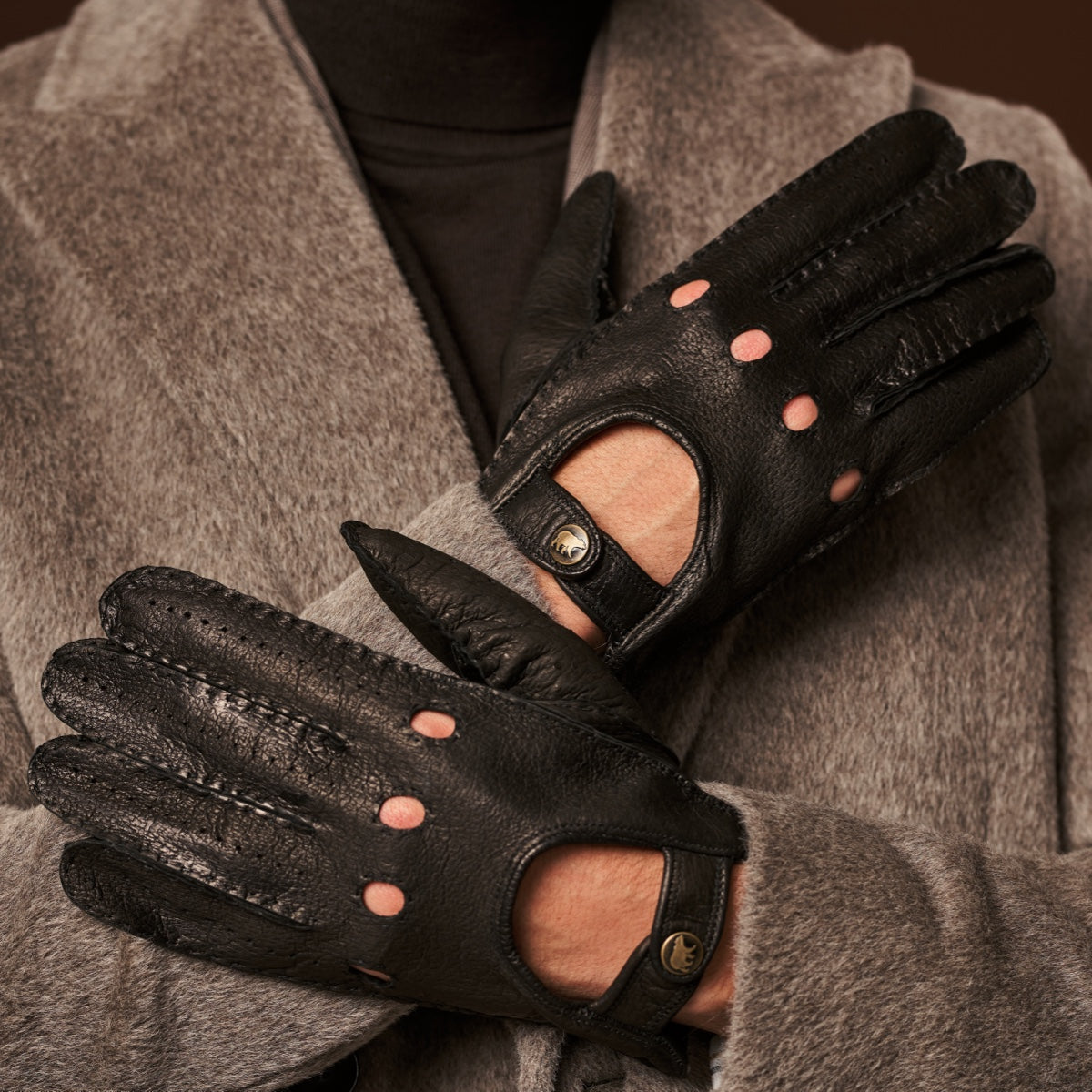 Marcello (black) – Luxurious Italian peccary driving gloves - Fratelli Orsini - Luxury Leather Gloves - Handmade in Italy - 7