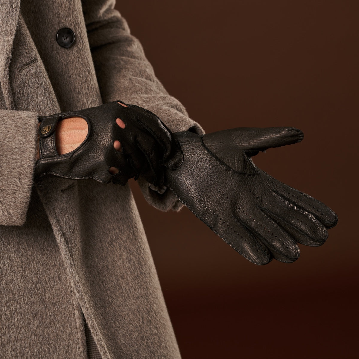 Marcello (black) – Luxurious Italian peccary driving gloves - Fratelli Orsini - Luxury Leather Gloves - Handmade in Italy - 8
