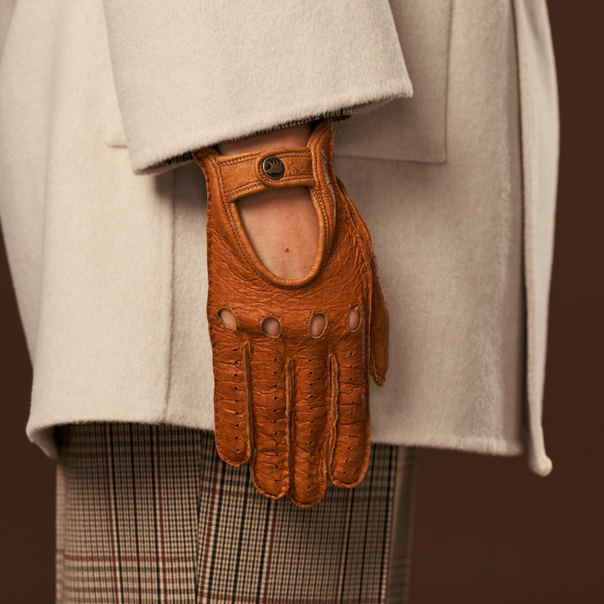 Raffaella (brown) – Luxurious Italian peccary driving gloves - Fratelli Orsini - Luxury Leather Gloves - Handmade in Italy - 6