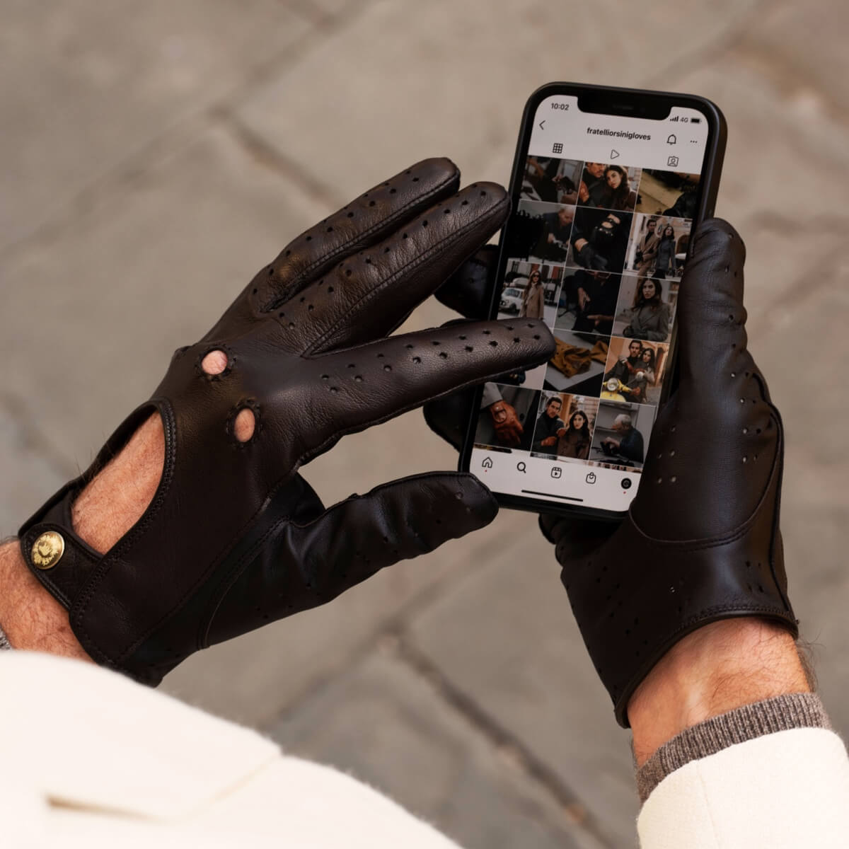 Umberto (brown) - Italian lambskin leather driving gloves & touchscreen feature - Leather Gloves Online - Luxury Leather Gloves - 3