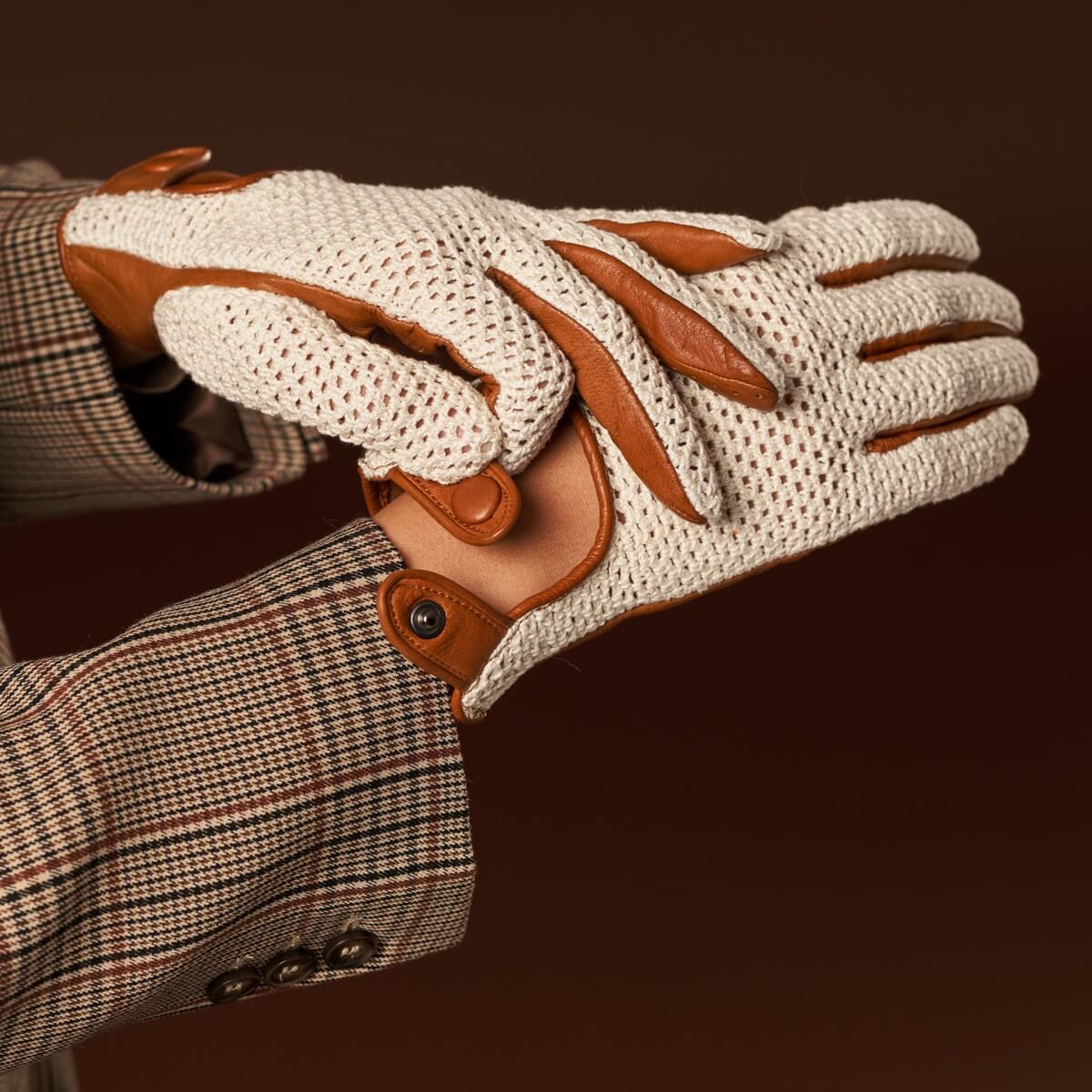 Valeria (cognac) - Hand-sewn Italian crochet driving gloves from lambskin leather - Fratelli Orsini - Luxury Driving Gloves - Handmade in Italy - 5