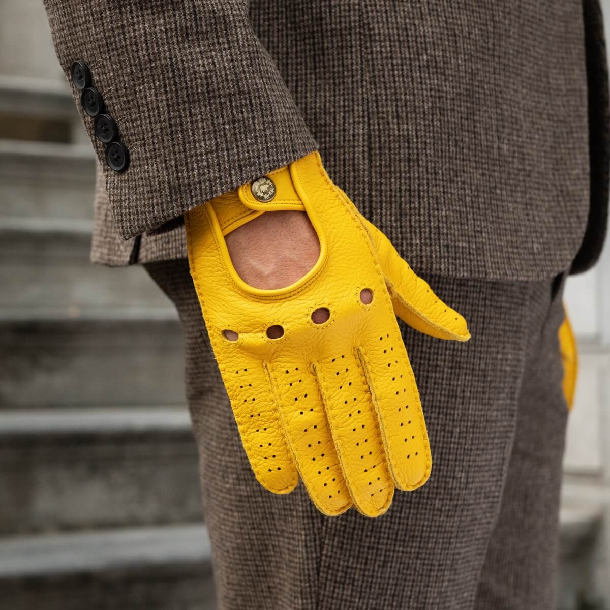 Leonardo (yellow) - Italian driving gloves made of American deerskin leather - Fratelli Orsini - Luxury Leather Gloves - Handmade in Italy - 6