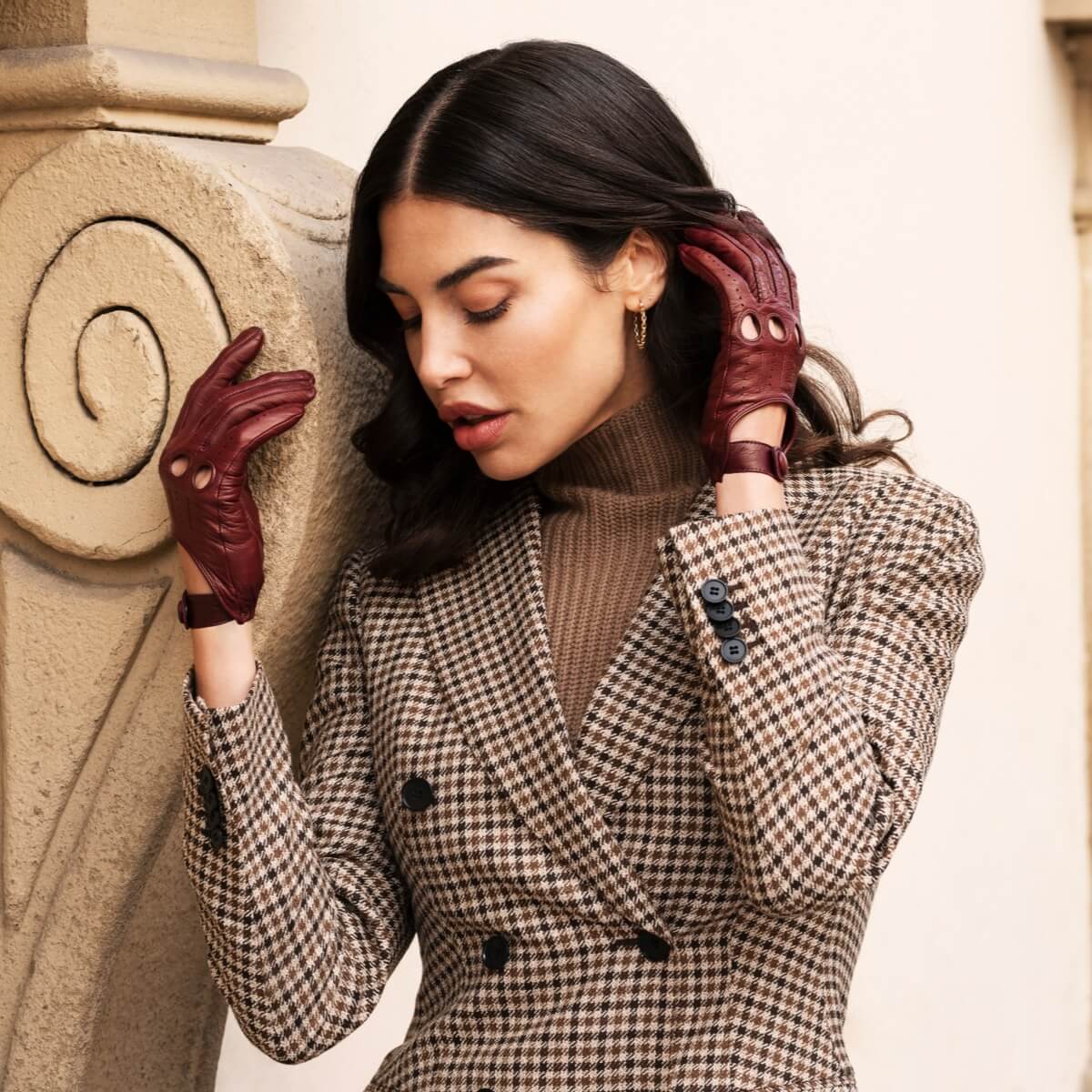 Alessa (cordovan) - classic Italian lambskin leather driving gloves- Fratelli Orsini - Luxury Leather Gloves - Handmade in Italy - 5