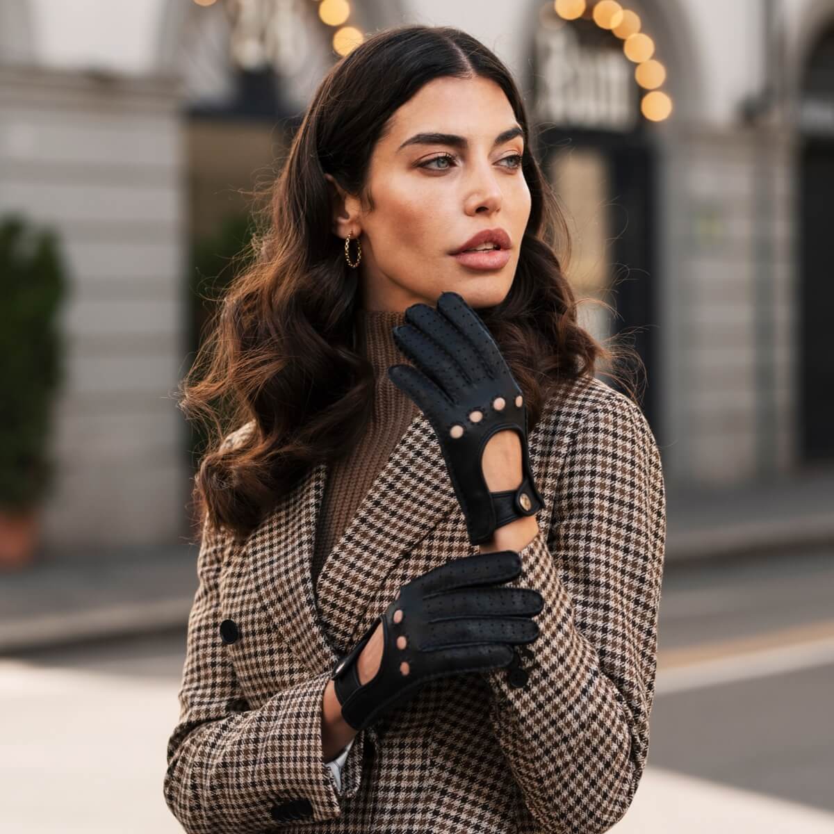 Maria (black) - Italian driving gloves made of American deerskin leather - Fratelli Orsini - Luxury Driving Gloves - Handmade in Italy - 5