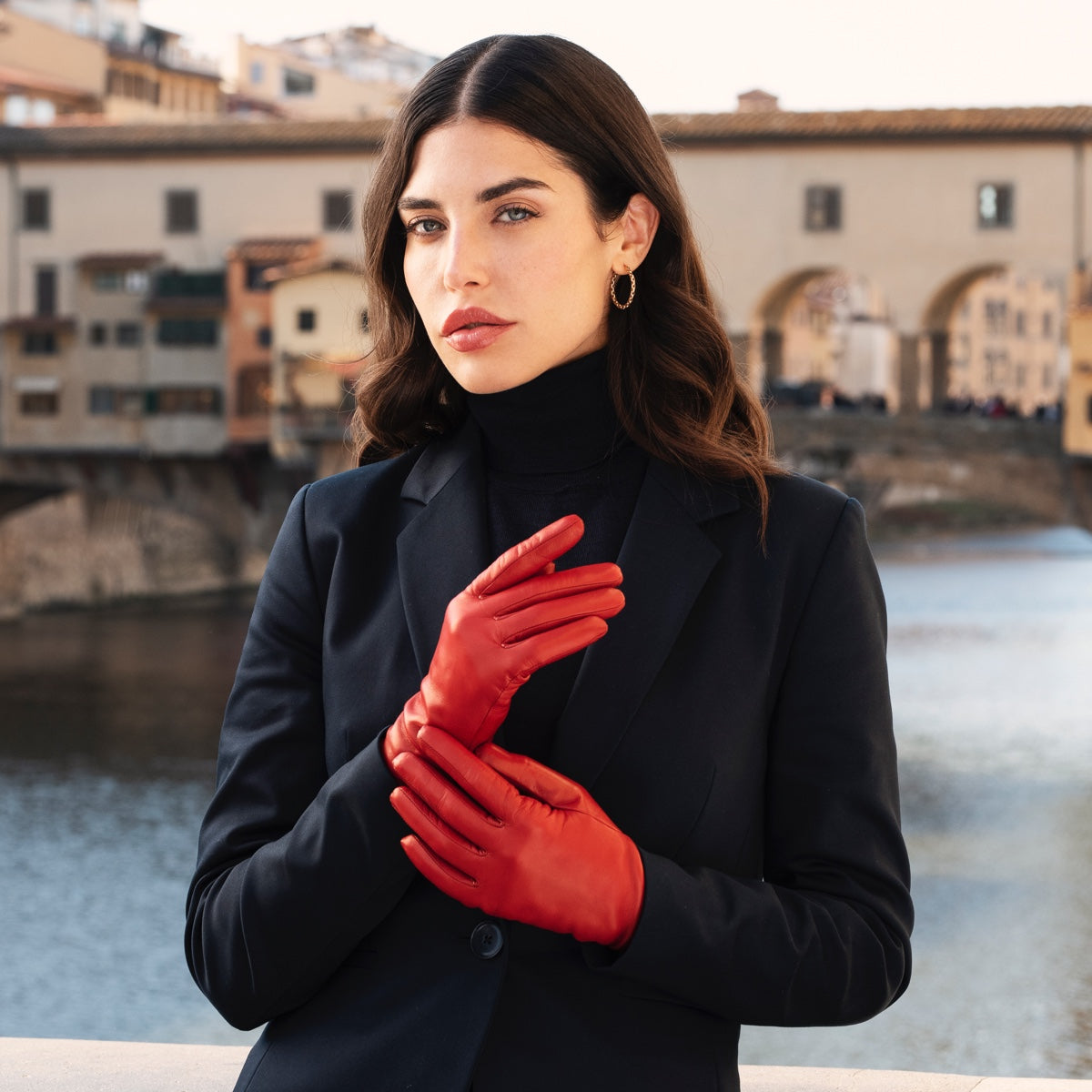 Sofia (red) - Italian lambskin leather gloves with silk lining - Fratelli Orsini - Luxury Leather Gloves - Handmade in Italy - 5