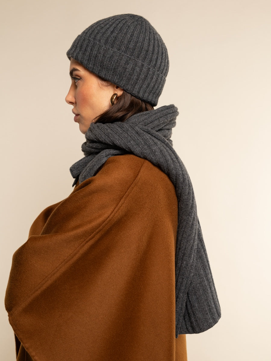 Napoli (dark grey) - 100% cashmere ribbed scarf (unisex) - Fratelli Orsini - Luxury Cashmere Scarf - Handmade in Italy - 14
