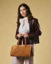 Chiara (Cognac) – Italienische Damenhandtasche aus Kalbsveloursleder (mit Schulterriemen)