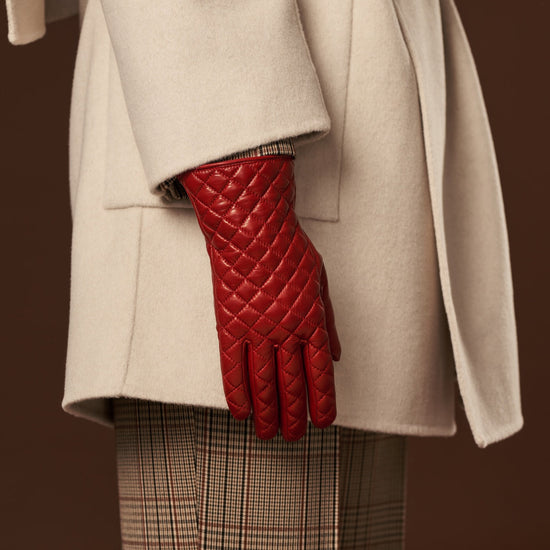 Emilia (red) - classic Italian lambskin leather gloves with cashmere lining and checkered pattern - Fratelli Orsini - Luxury Leather Gloves - Handmade in Italy - 7