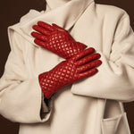 Emilia (red) - classic Italian lambskin leather gloves with cashmere lining and checkered pattern - Fratelli Orsini - Luxury Leather Gloves - Handmade in Italy - 9