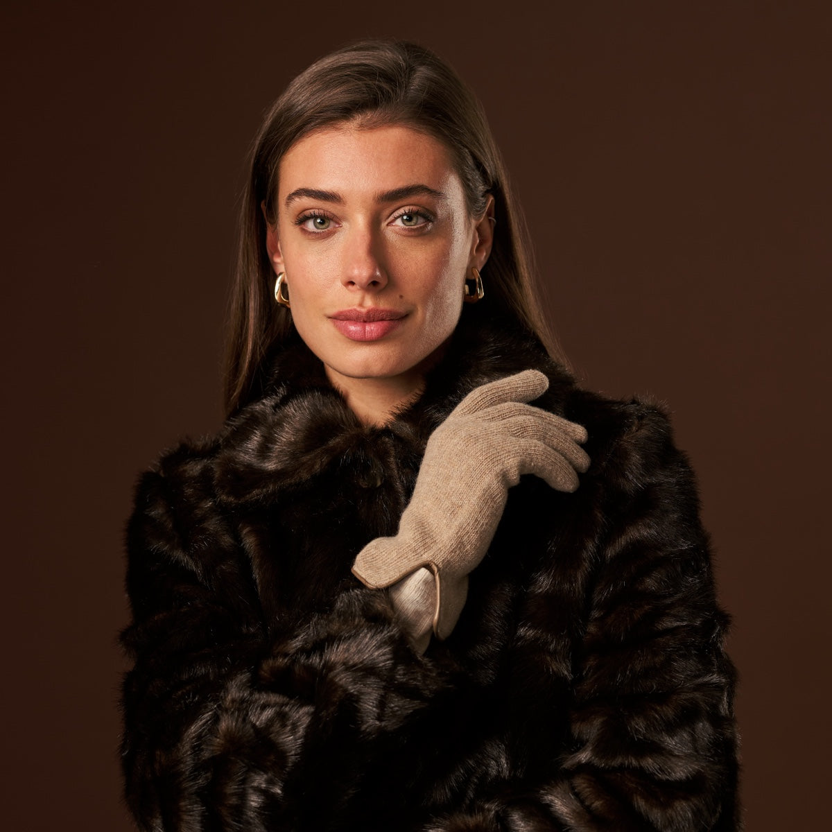 Florentina (sand) - Handmade Italian knitted wool gloves with luxurious cashmere lining - Fratelli Orsini - Luxury Leather Gloves - Handmade in Italy - 6