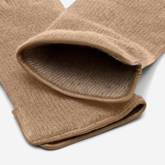 Florentina (sand) - Handmade Italian knitted wool gloves with luxurious cashmere lining - Fratelli Orsini - Luxury Leather Gloves - Handmade in Italy - 2