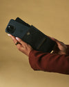 Giada (black) - Women's crossbody phone wallet with shoulder strap