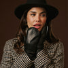 Gianetta (black) – Italian lambskin mittens with luxurious lambswool lining