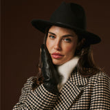 Gianetta (black) – Italian lambskin mittens with luxurious lambswool lining