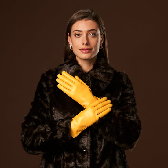 Isabella (yellow) - Italian lambskin leather gloves with luxurious cashmere lining - Fratelli Orsini - Luxury Leather Gloves - Handmade in Italy - 4