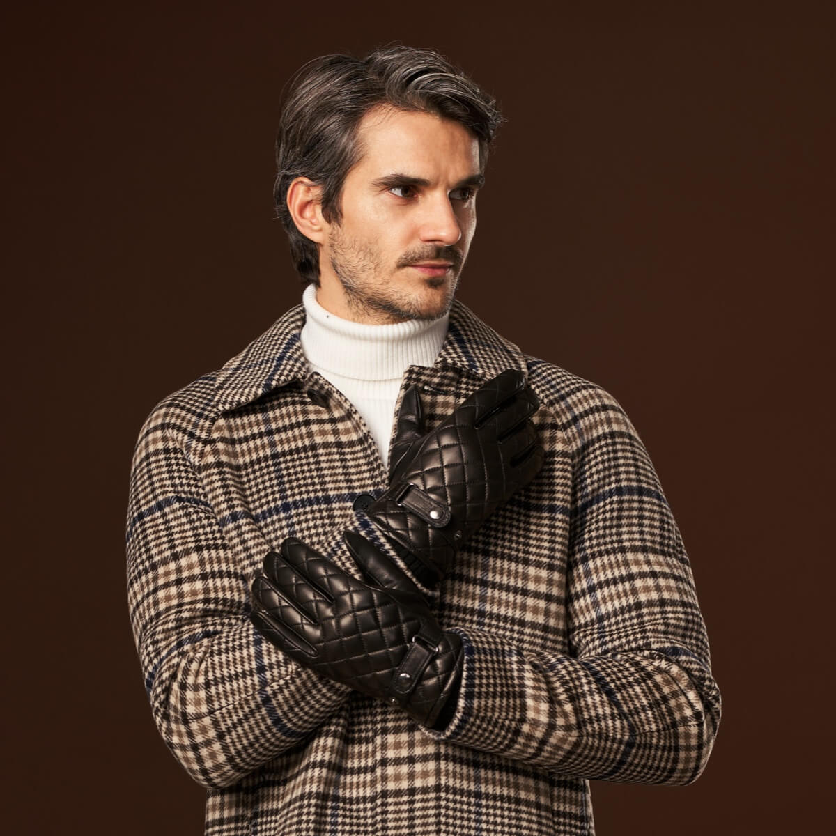 Luca (black) - Italian lambskin leather gloves with cashmere lining and checkered pattern - Fratelli Orsini - Luxury Leather Gloves - Handmade in Italy - 6