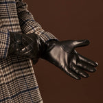 Luca (black) - Italian lambskin leather gloves with cashmere lining and checkered pattern - Fratelli Orsini - Luxury Leather Gloves - Handmade in Italy - 10