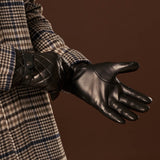 Luca (black) - Italian lambskin leather gloves with cashmere lining and checkered pattern - Fratelli Orsini - Luxury Leather Gloves - Handmade in Italy - 10
