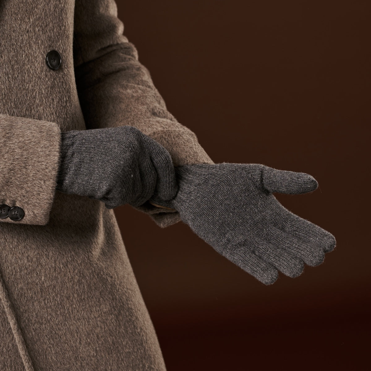 Luciano (grey) - Handmade Italian knitted wool gloves with luxurious cashmere lining - Fratelli Orsini - Luxury Wool Gloves - Handmade in Italy - 8