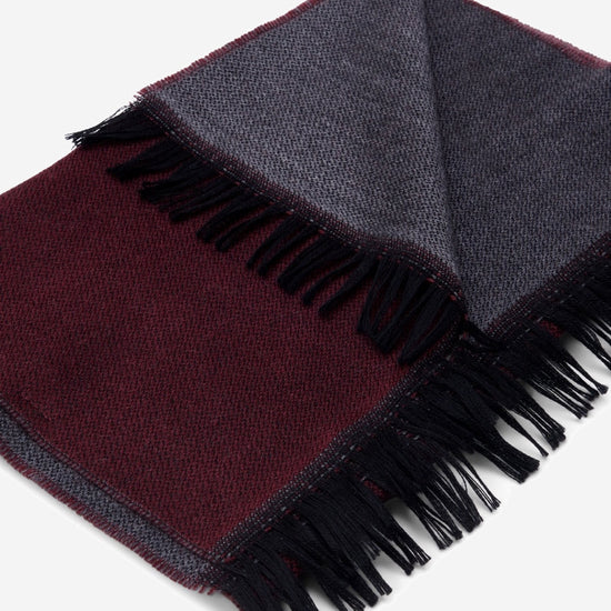 Romeo (red/grey) - warm and soft scarf from 100% wool - Fratelli Orsini - Luxury Wool Scarf - Handmade in Italy - 4