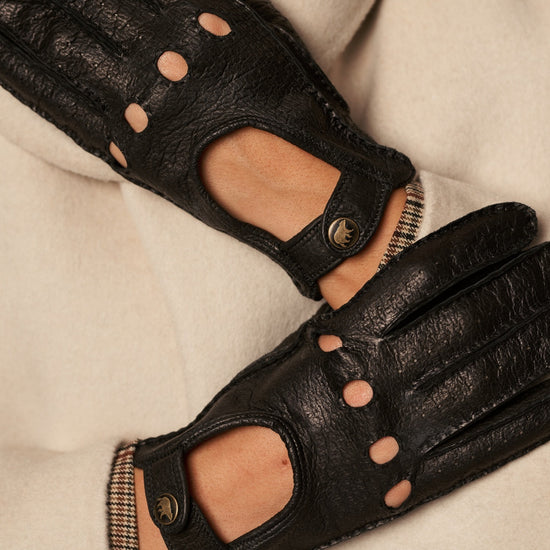 Raffaella (black) – Luxurious Italian peccary driving gloves - Fratelli Orsini - Luxury Leather Gloves - Handmade in Italy - 6