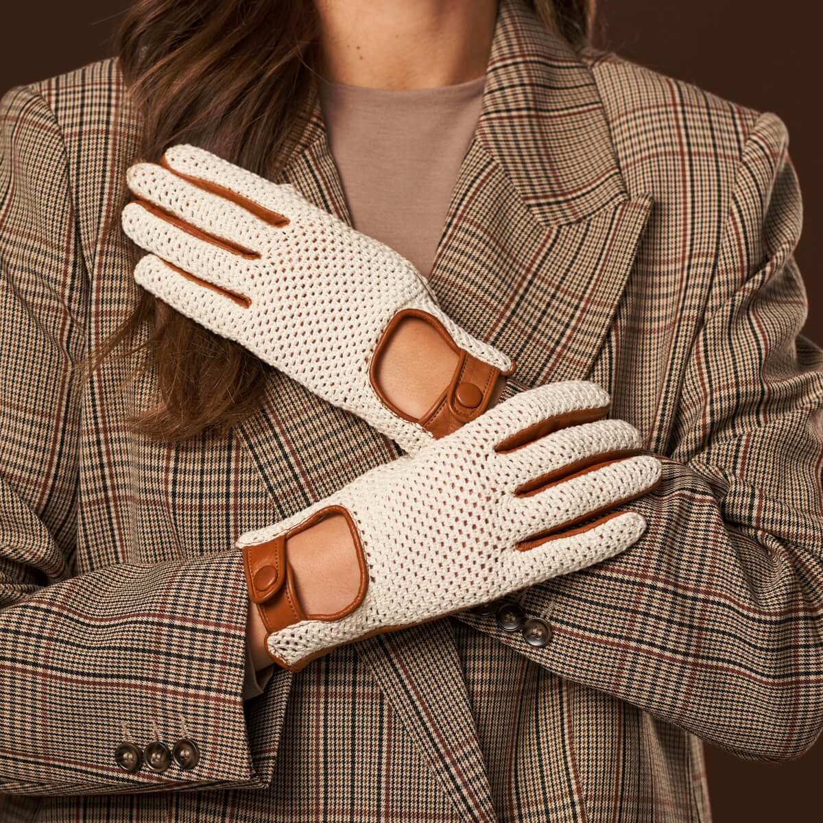 Valeria (cognac) - Hand-sewn Italian crochet driving gloves from lambskin leather - Fratelli Orsini - Luxury Driving Gloves - Handmade in Italy - 7