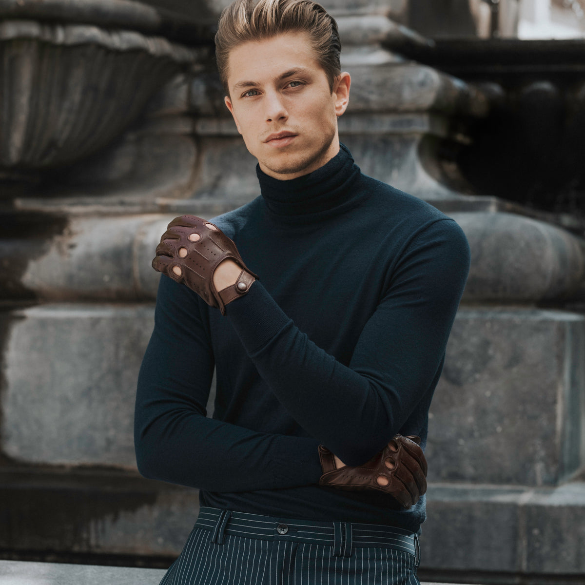 Mario (brown) - Italian lambskin leather driving gloves - Fratelli Orsini - Luxury Driving Gloves - Handmade in Italy - 3