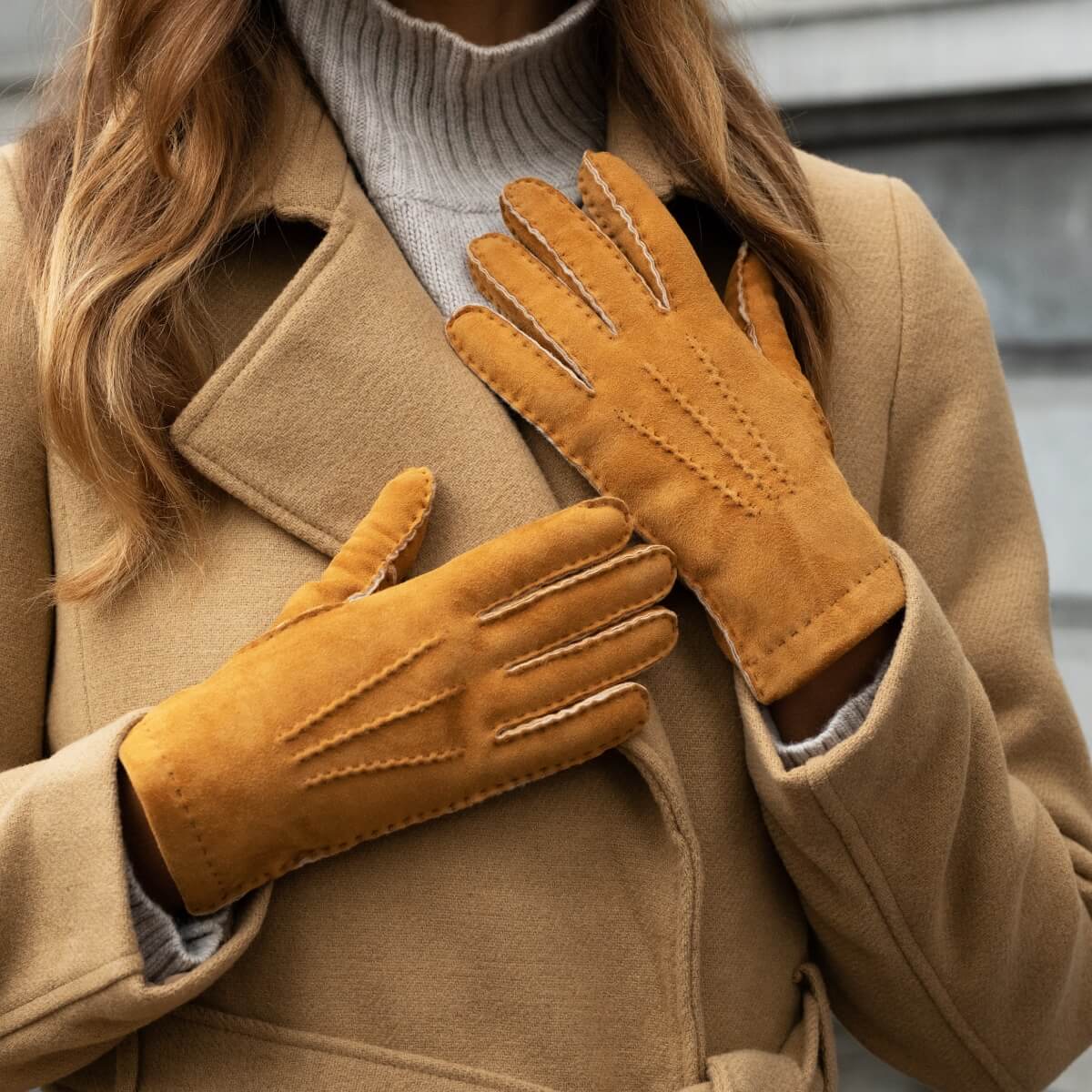 Beatrice  - Italian suede leather gloves with luxurious natural sheep fur lining- Fratelli Orsini - Luxury Leather Gloves - Handmade in Italy - 6
