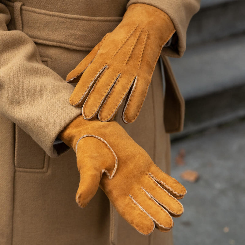 Beatrice  - Italian suede leather gloves with luxurious natural sheep fur lining