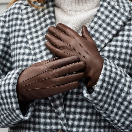 Francesca (brown) - Italian lambskin leather gloves with brown rabbit fur lining - Fratelli Orsini - Luxury Leather Gloves - Handmade in Italy - 10