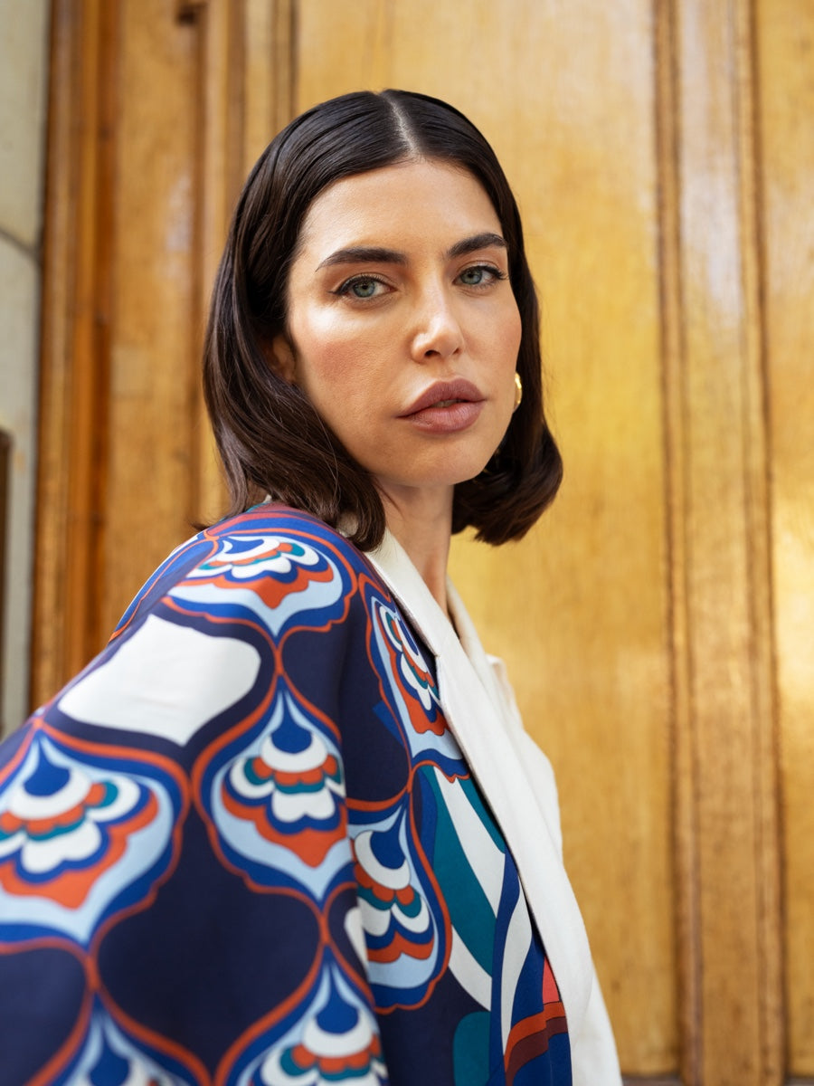 Giorgia (blue/red) - soft and lightweight Italian foulard from pure silk - Fratelli Orsini - Luxury Italian Scarf - Handmade in Italy - 11