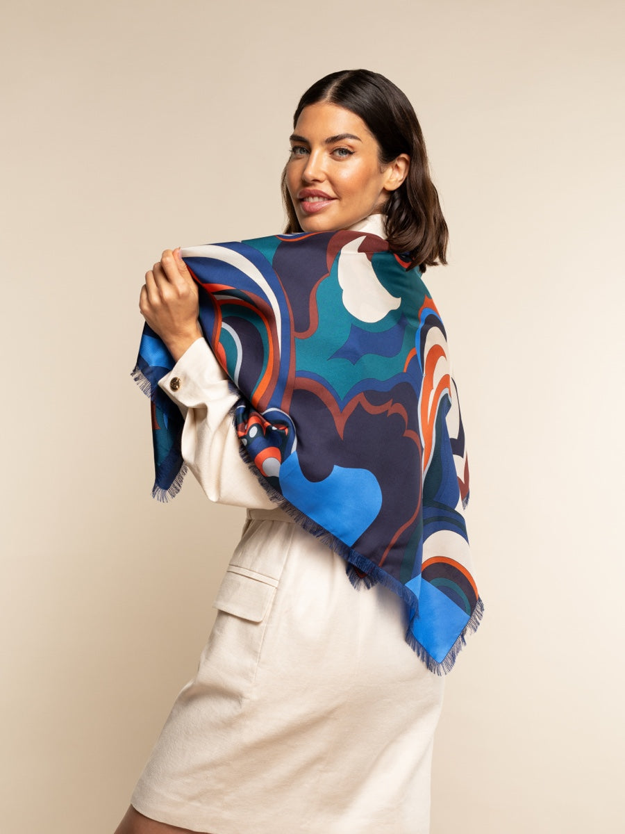 Giorgia (blue/red) - soft and lightweight Italian foulard from pure silk - Fratelli Orsini - Luxury Italian Scarf - Handmade in Italy - 9