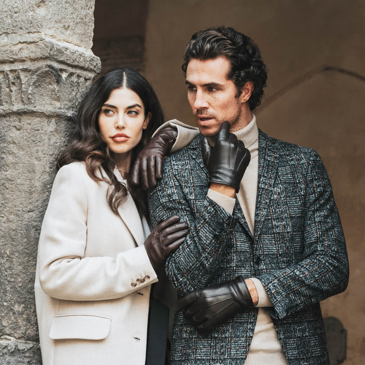 Francesca (brown) - Italian lambskin leather gloves with white rabbit fur lining - Fratelli Orsini - Luxury Leather Gloves - Handmade in Italy - 8