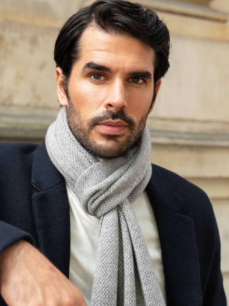 Riccardo (grey & white) - 100% cashmere scarf with pattern