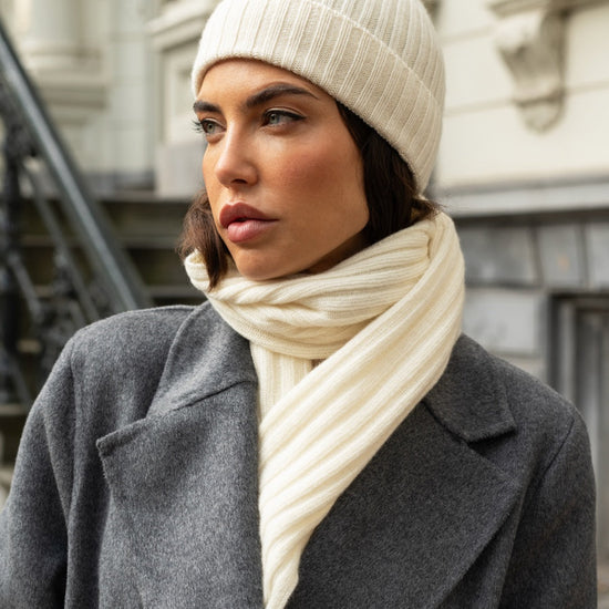 Napoli (cream) - 100% cashmere ribbed scarf (unisex) - Fratelli Orsini - Luxury Cashmere Scarf - Handmade in Italy - 11