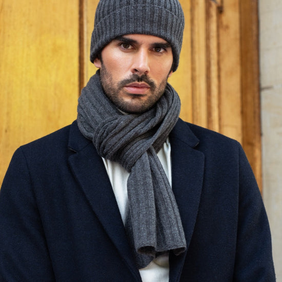 Milano (dark grey) - 100% cashmere ribbed beanie (unisex) - Fratelli Orsini - Luxury Beanie - Handmade in Italy - 11