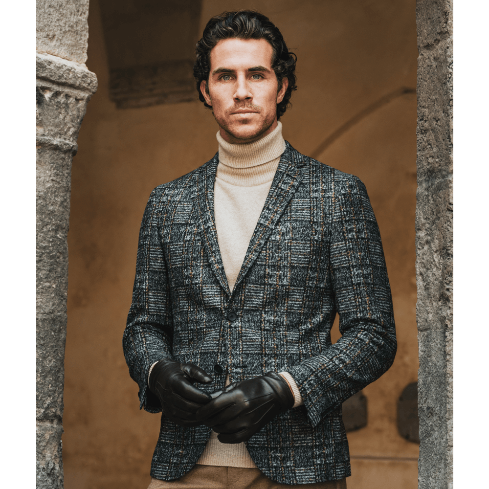 Giovanni (black) - classic Italian lambskin leather gloves with cashmere lining - Fratelli Orsini - Luxury Leather Gloves - Handmade in Italy - 6