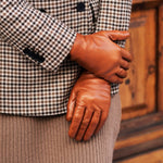 Isabella (cognac) - Italian lambskin leather gloves with cashmere lining - Fratelli Orsini - Luxury Leather Gloves - Handmade in Italy - 5