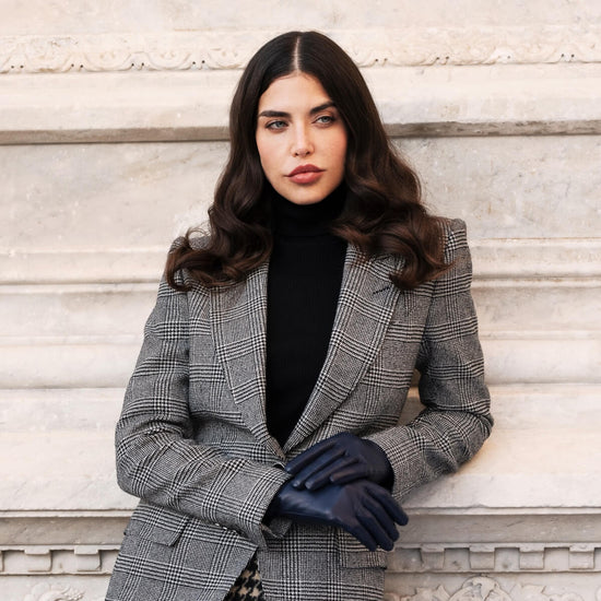 Isabella (navy) - Italian lambskin leather gloves with cashmere lining- Fratelli Orsini - Luxury Leather Gloves - Handmade in Italy - 6