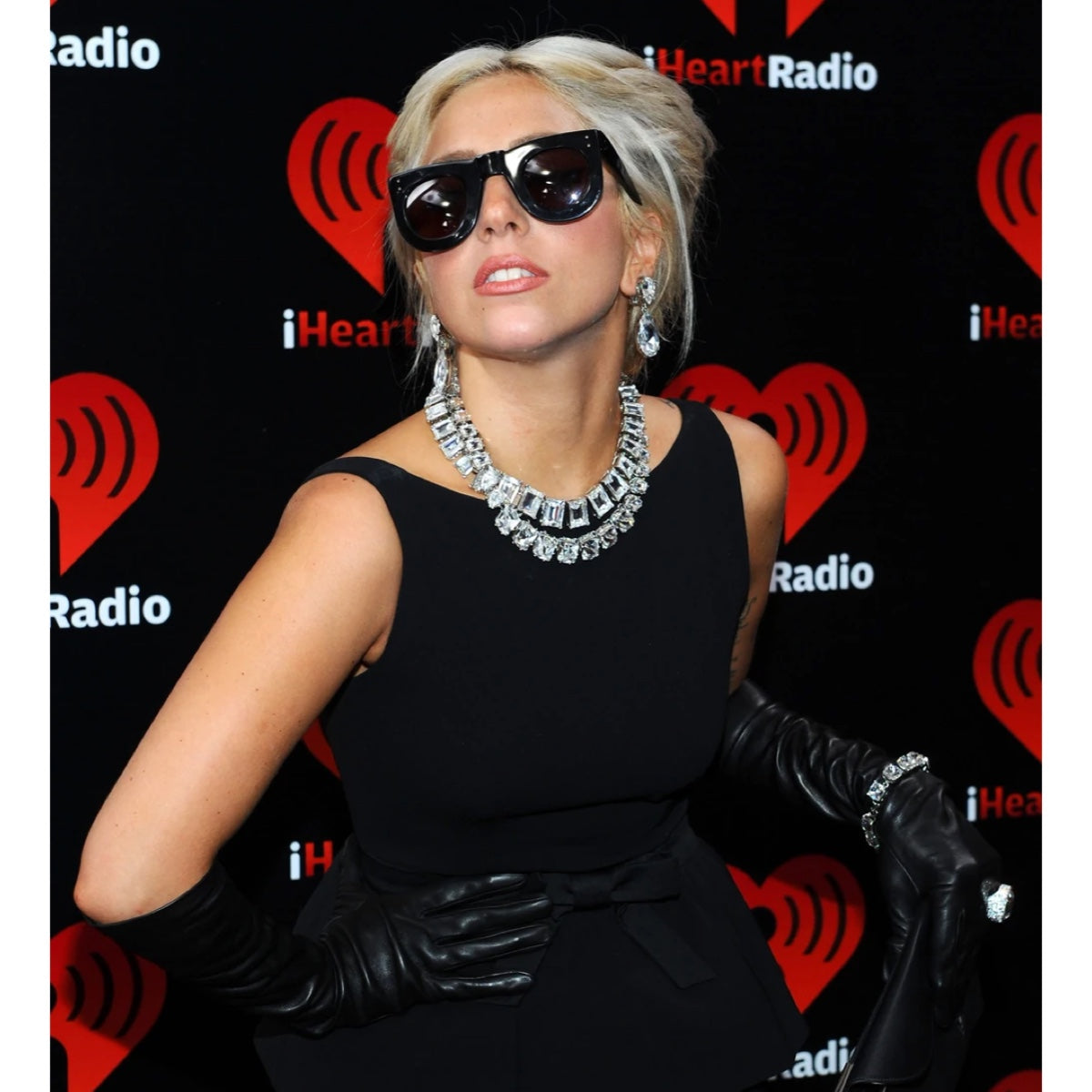 Leonora (black) - Italian cashmere lined 8-button length leather gloves
 - Fratelli Orsini - Luxury Leather Gloves - Handmade in Italy - 10