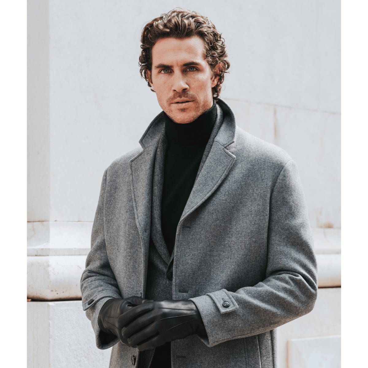 Marco (black) - Italian lambskin leather gloves with white rabbit fur lining - Fratelli Orsini - Luxury Leather Gloves - Handmade in Italy - 10