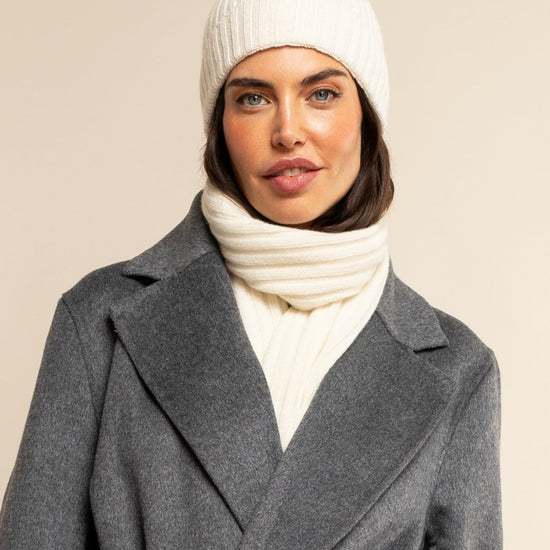 Napoli (cream) - 100% cashmere ribbed scarf (unisex) - Fratelli Orsini - Luxury Cashmere Scarf - Handmade in Italy - 13